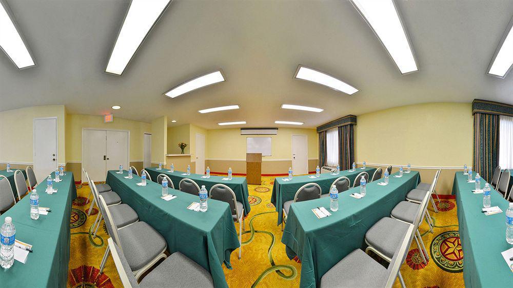 Red Roof Inn Plus+ Dallas - 애디슨 외부 사진